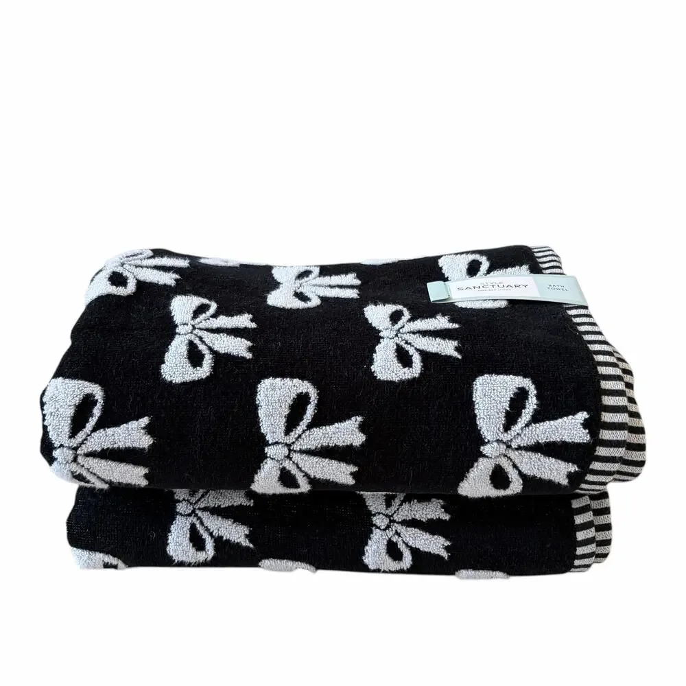 Style Sanctuary chic black